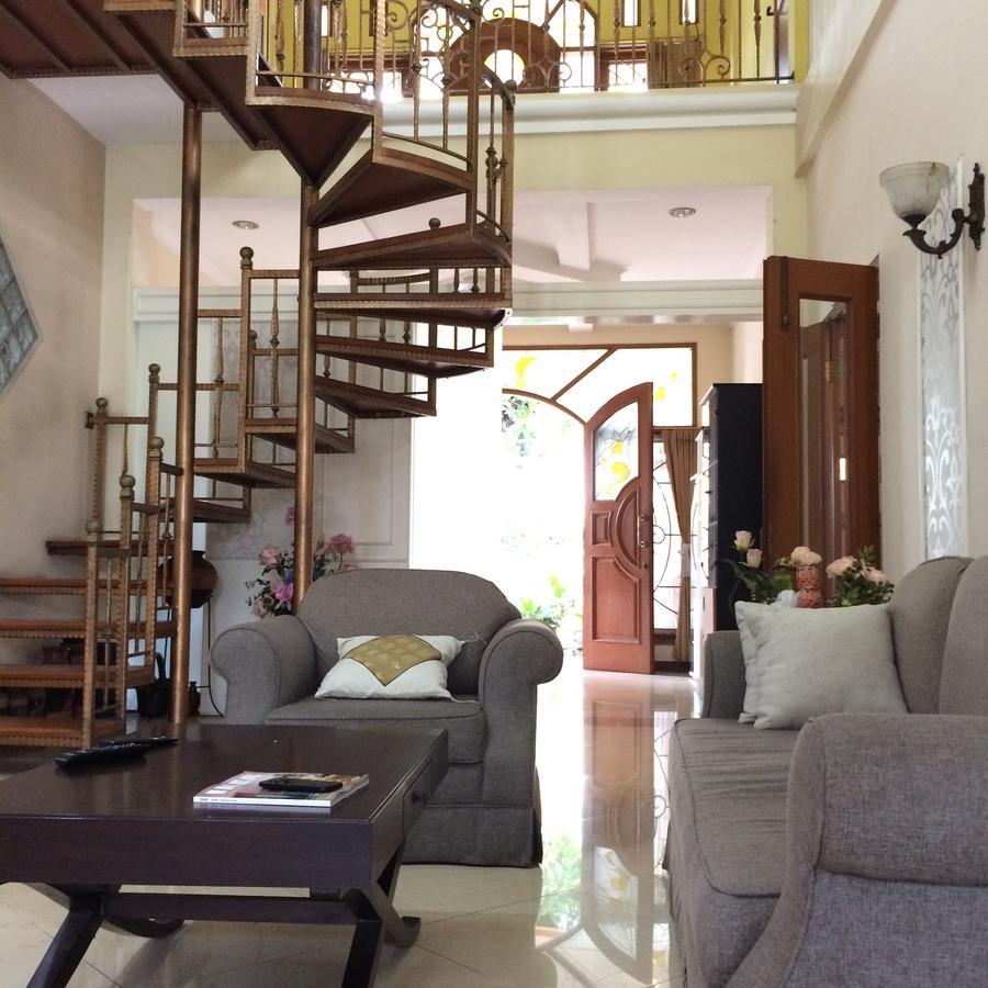 Maharani Guesthouse Tebet Syariah Jakarta Luaran gambar