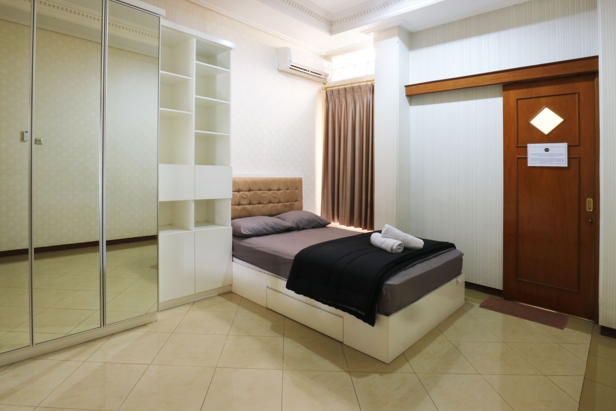 Maharani Guesthouse Tebet Syariah Jakarta Luaran gambar
