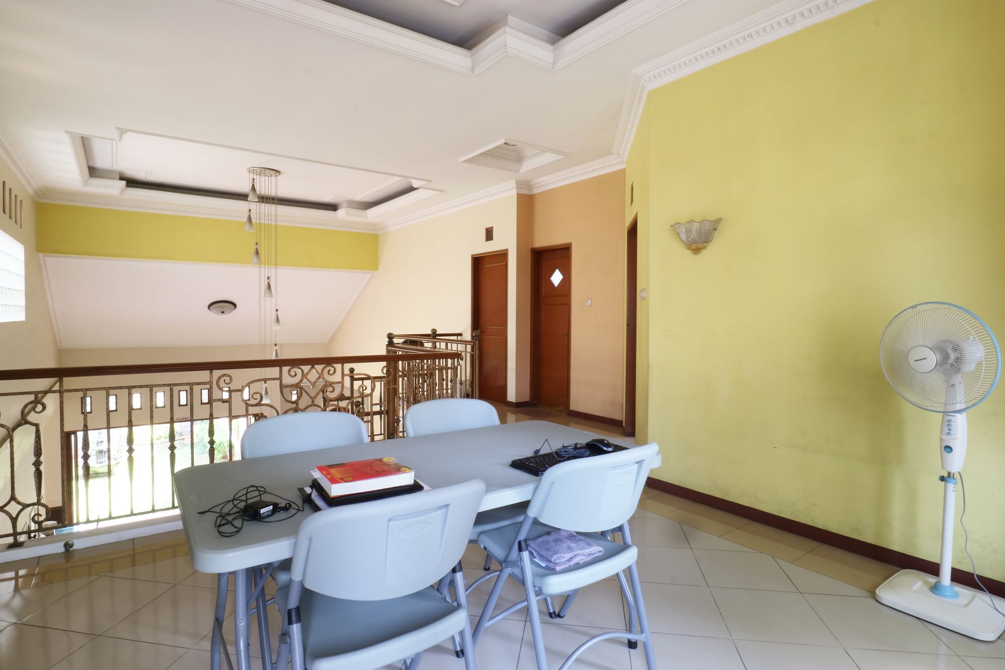 Maharani Guesthouse Tebet Syariah Jakarta Luaran gambar