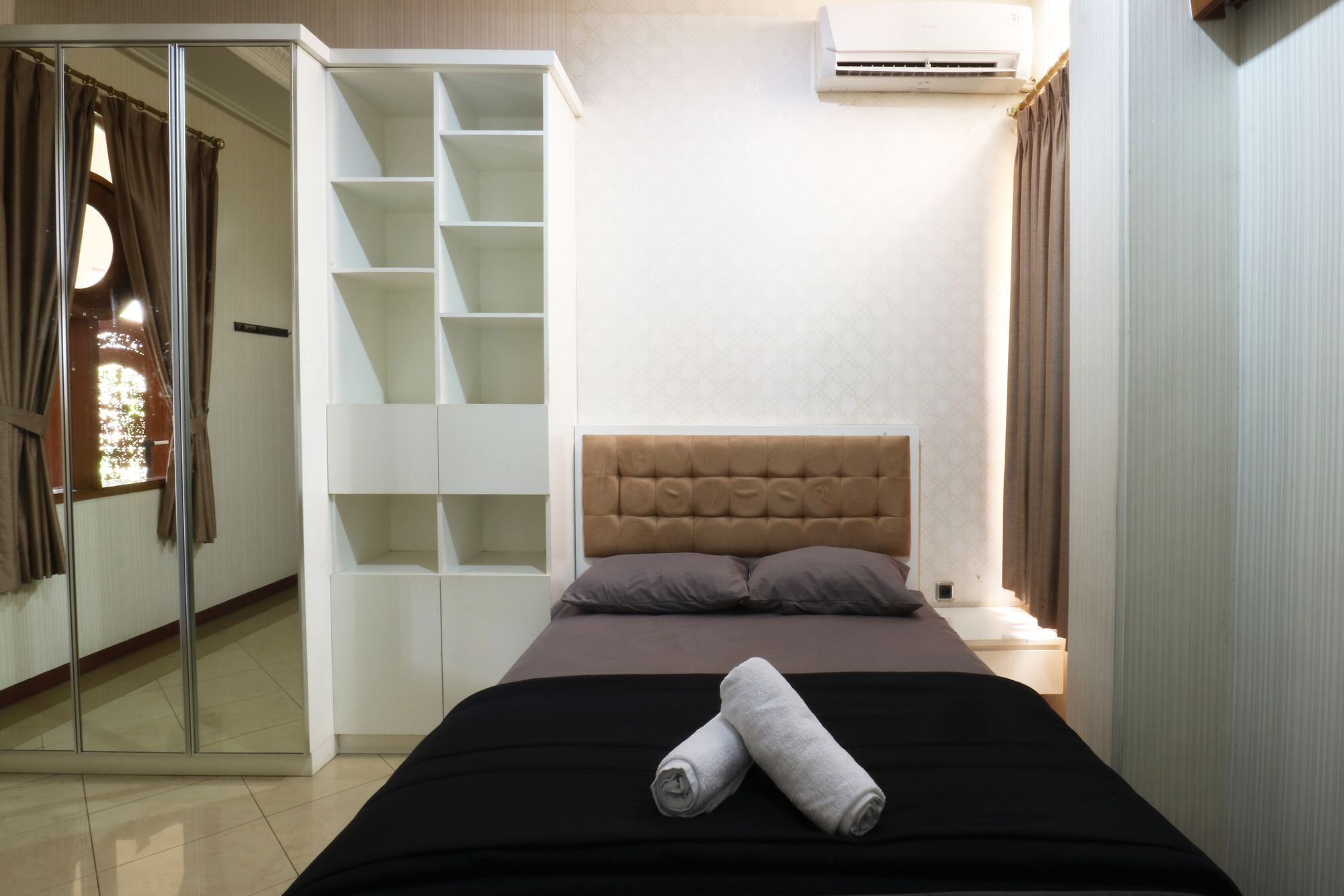 Maharani Guesthouse Tebet Syariah Jakarta Luaran gambar